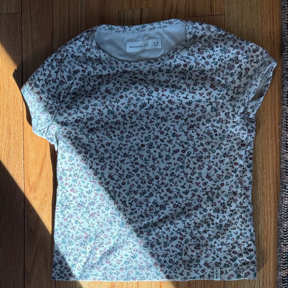 Abercrombie Kids Floral Short Sleeve Tee - White and Purple